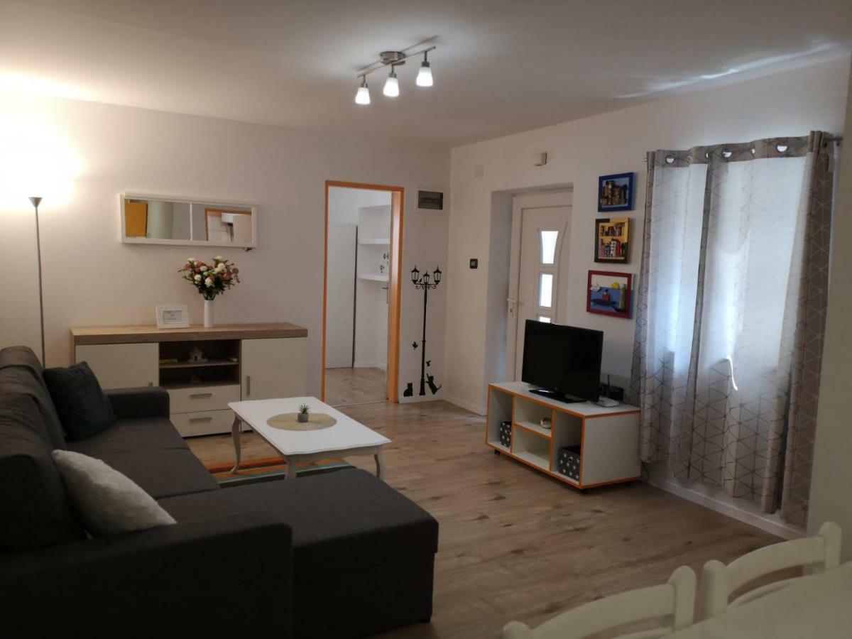 Apartment Asja Old City Center PUY Eksteriør bilde